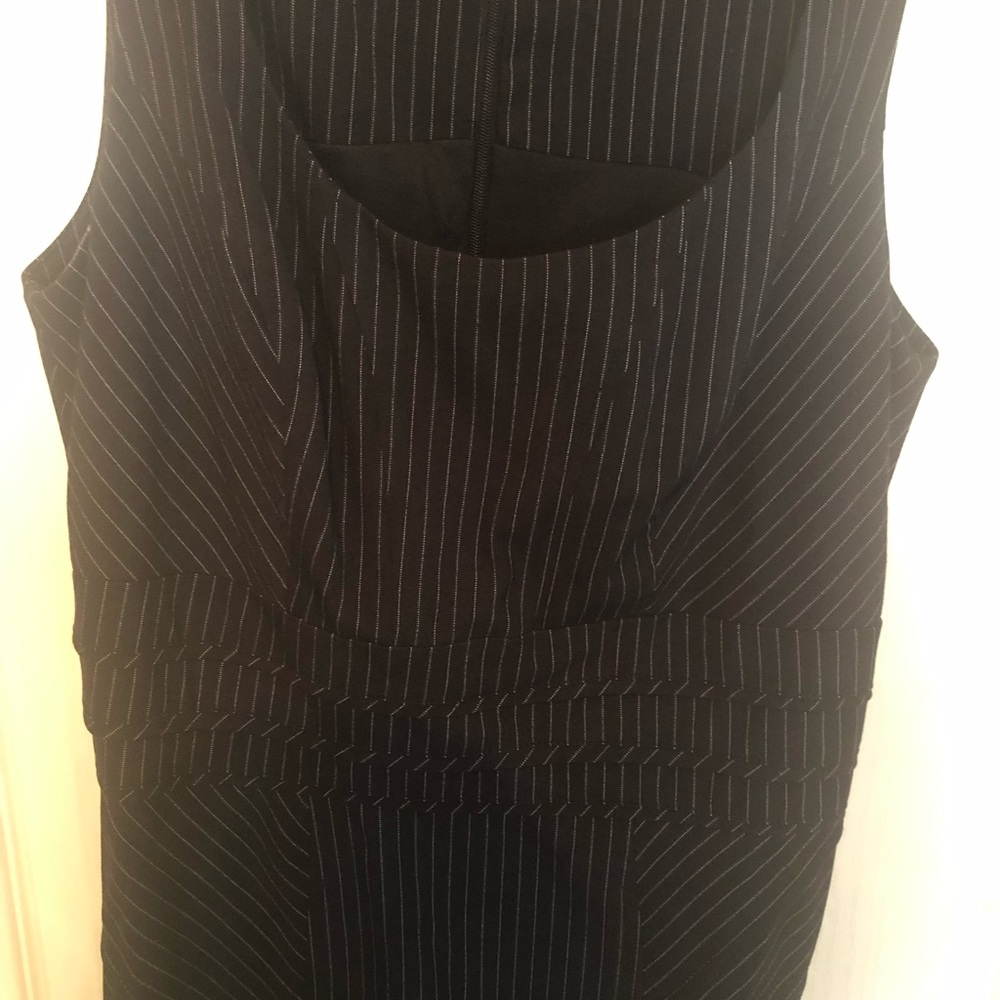 Suit - Picture 2 of 5